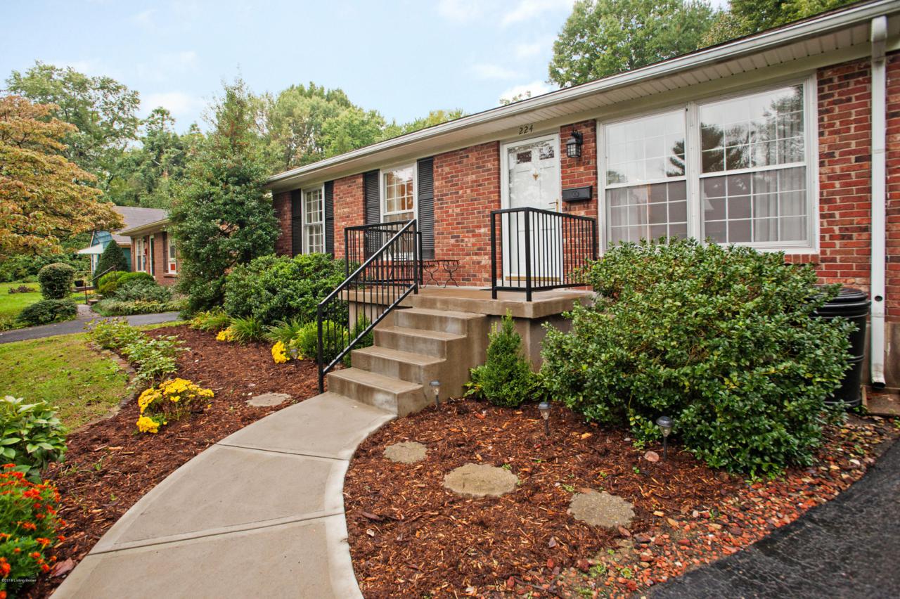 224 Blackburn Ave - Photo 1