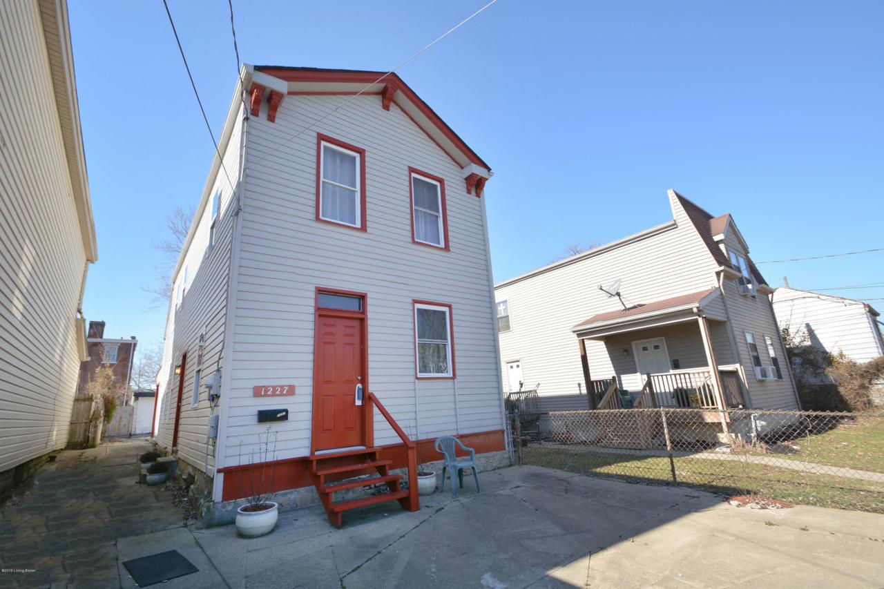 1227 Russell St - Photo 1