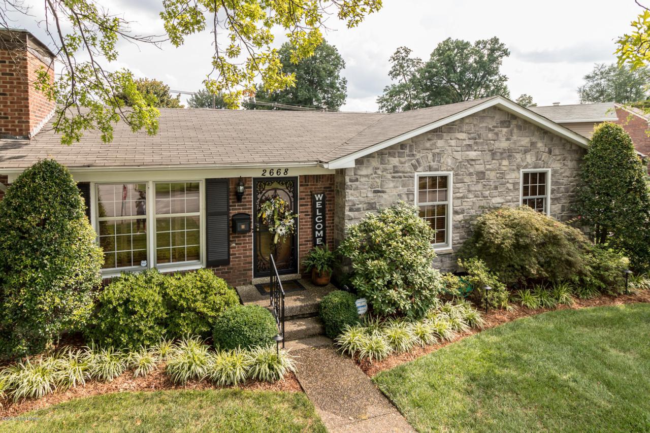 2668 Kings Hwy - Photo 1