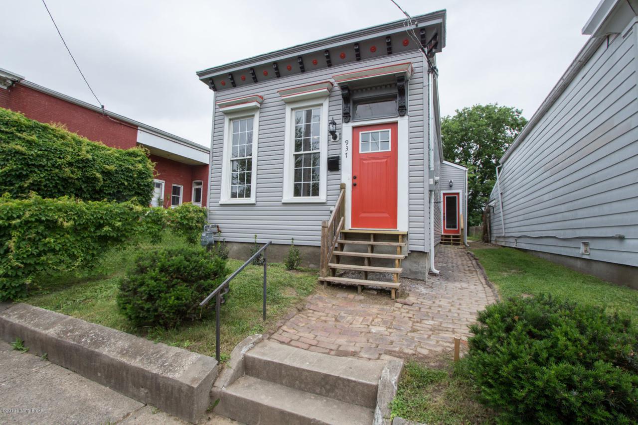 937 Oak St - Photo 1