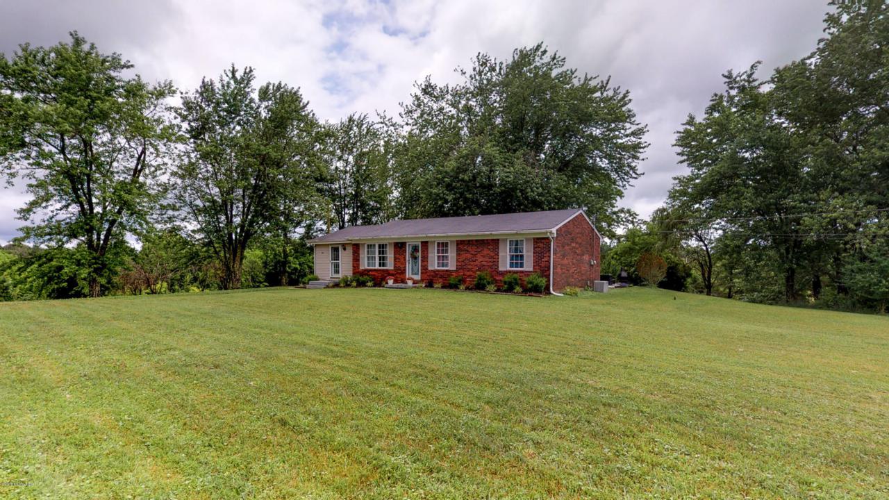 40 Thomas Ln - Photo 1