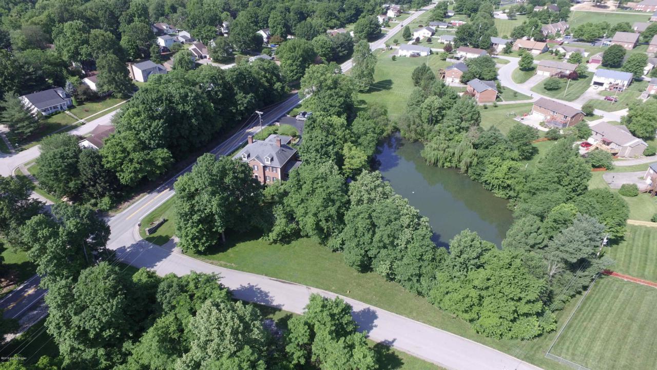 1006 Aderly Ln - Photo 1