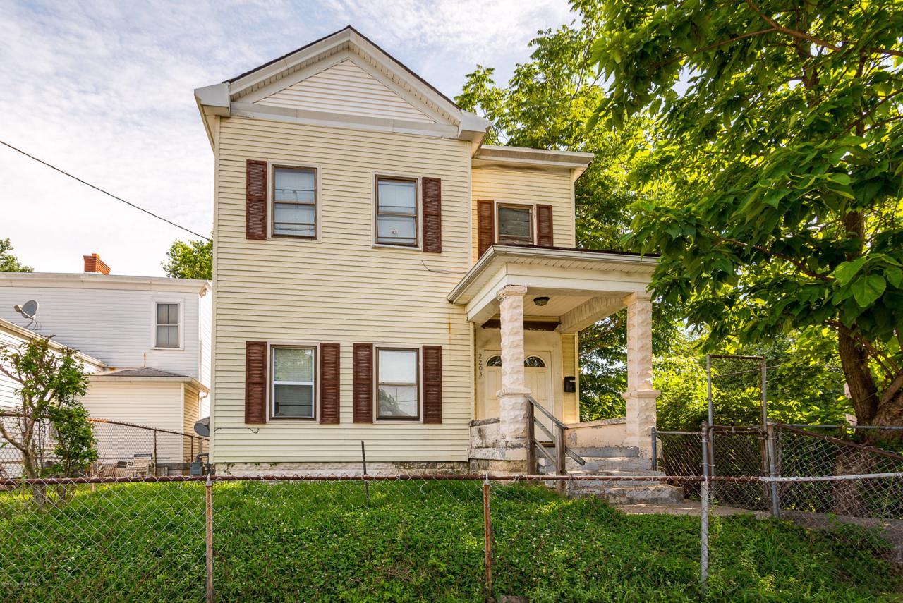 2203 Duncan St - Photo 1