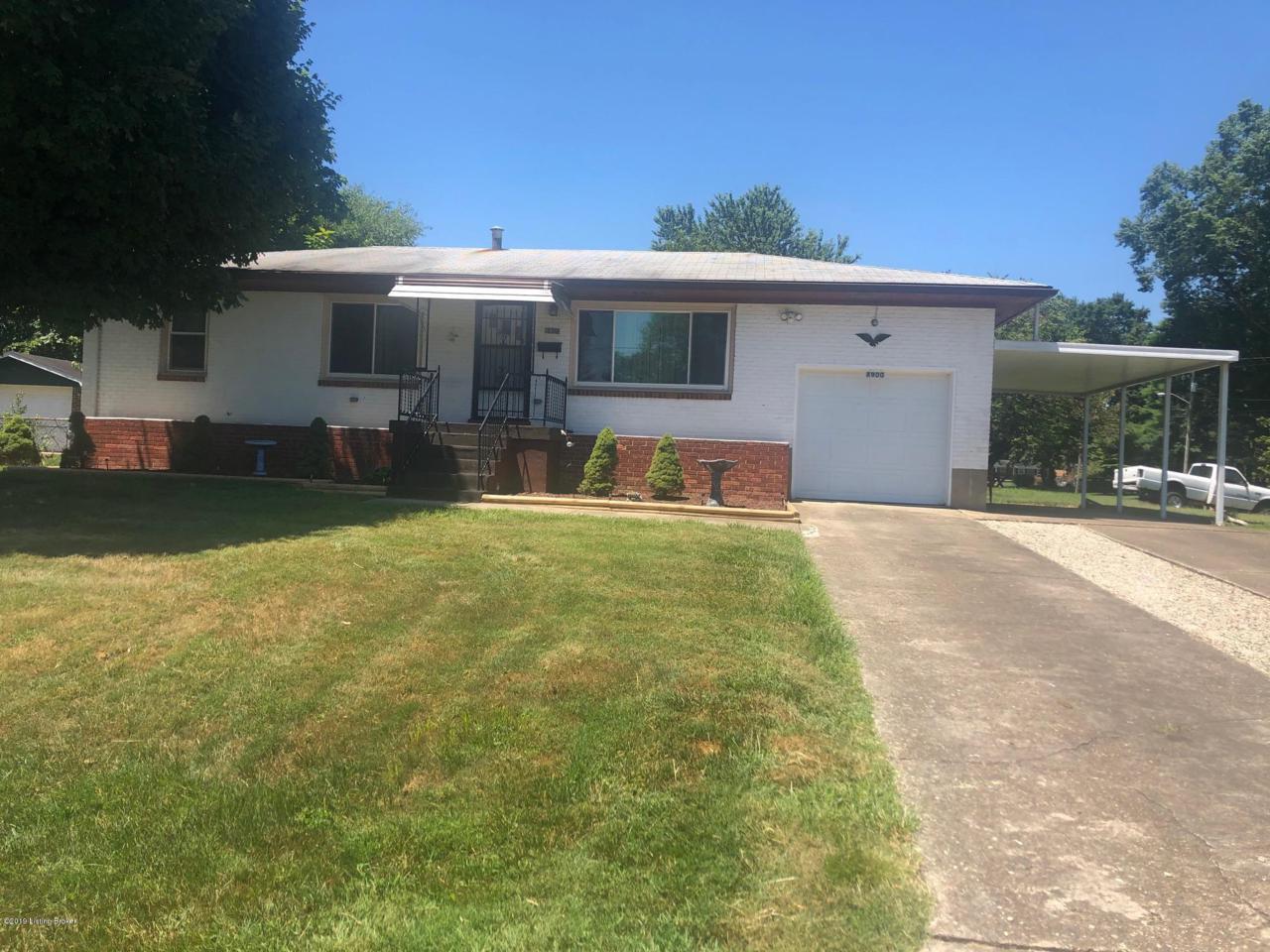 8900 Mapleview Dr - Photo 1