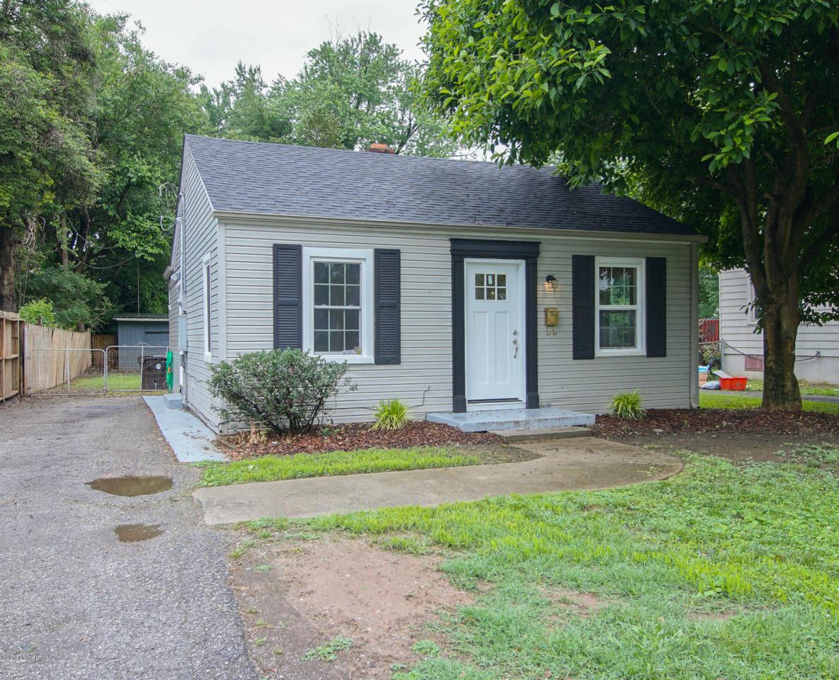 2414 Clarendon Ave - Photo 1