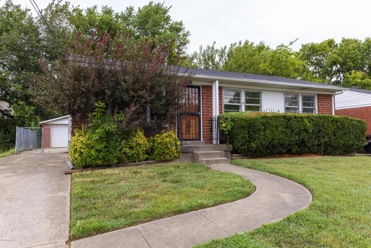 4401 Champions Trace Ln - Photo 1