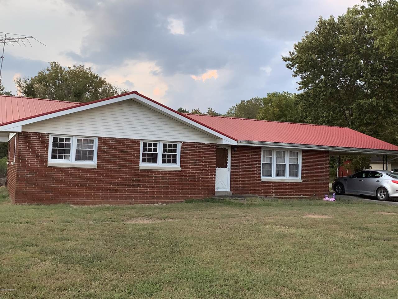 201 Vincent St - Photo 1