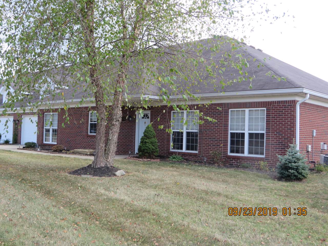 430 Turnberry Ln - Photo 1