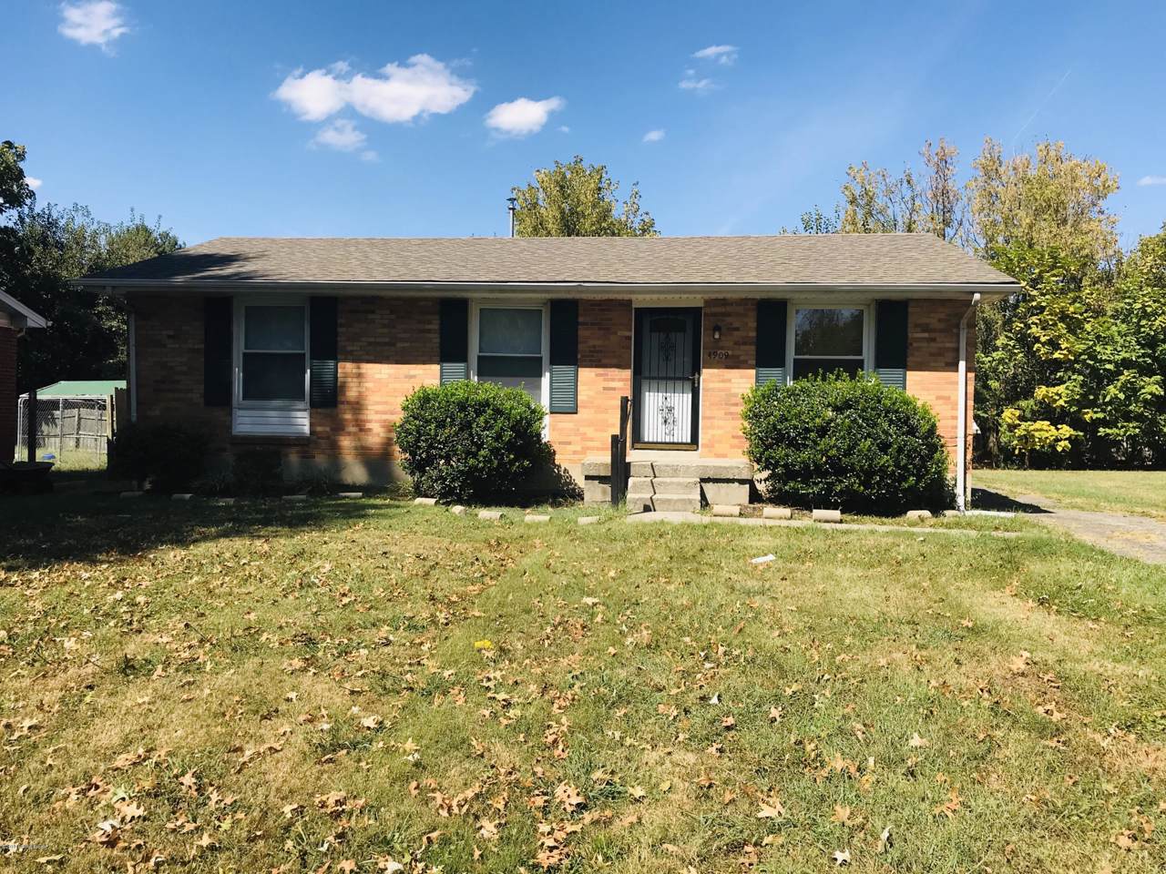 4909 Shumake Ct - Photo 1