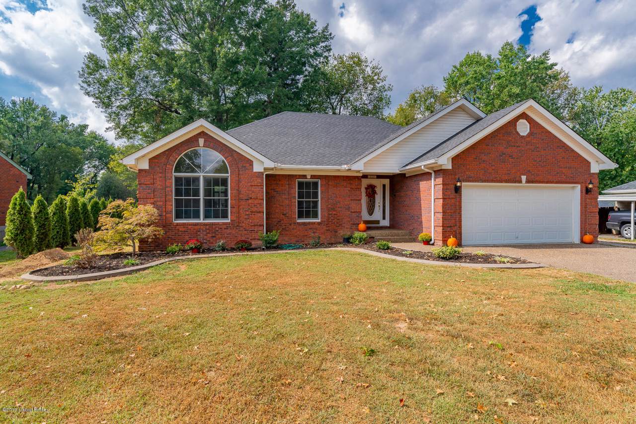 223 Longview Dr - Photo 1