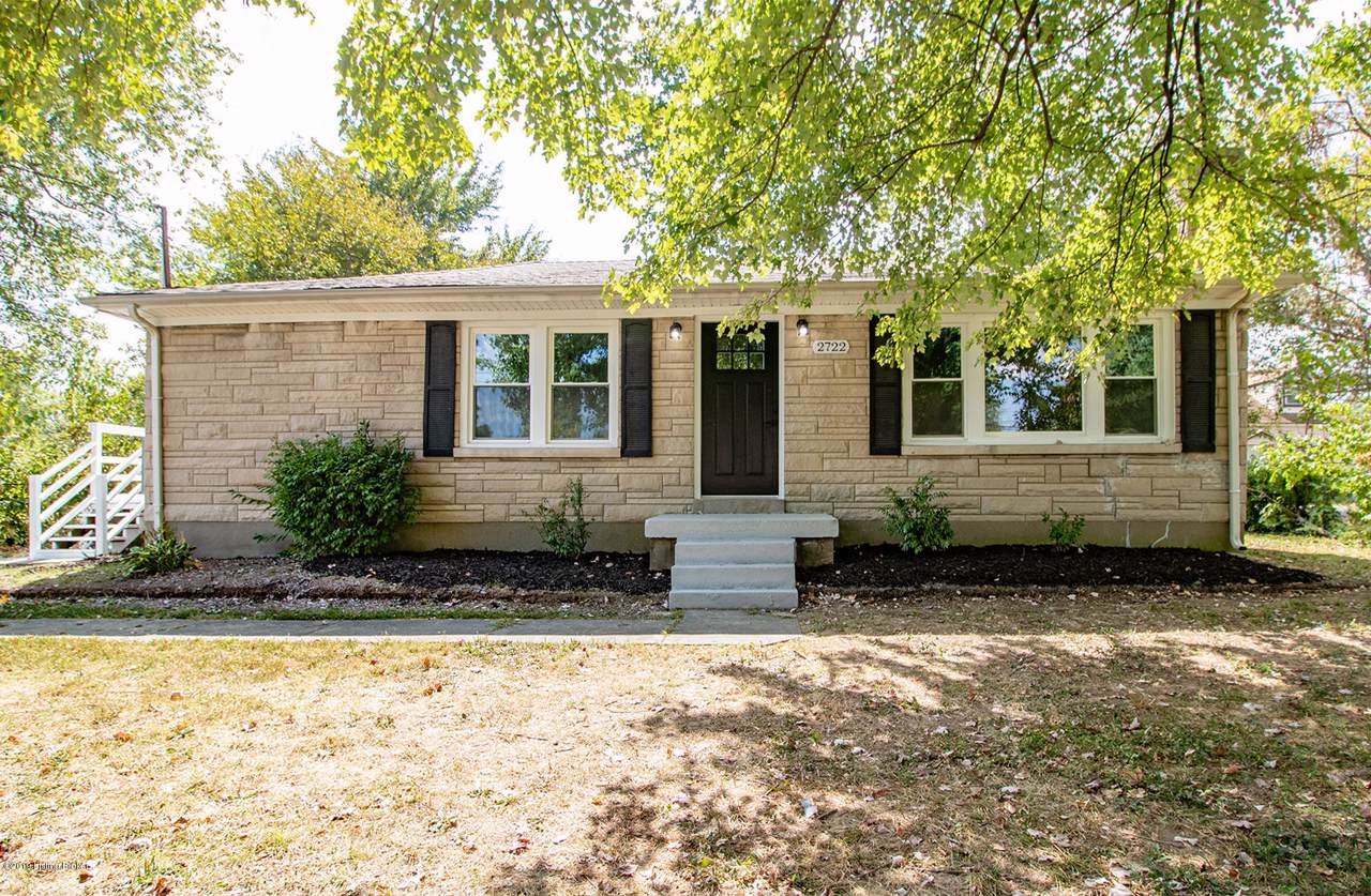 2722 Rockford Ln - Photo 1