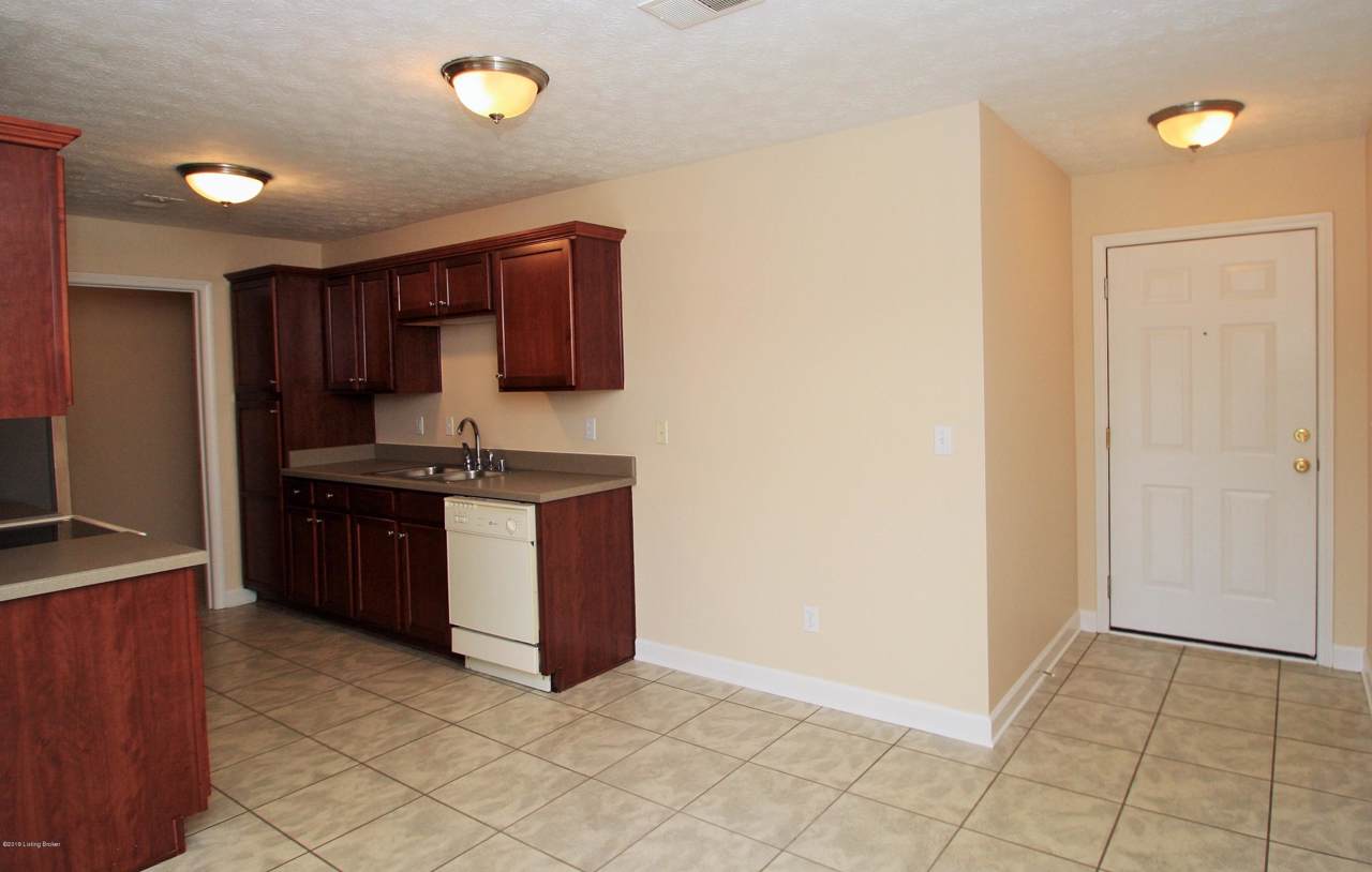 7805 Alfred Schlatter Dr - Photo 1