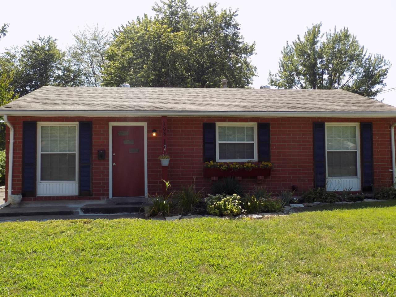 308 Mac Brae Rd - Photo 1