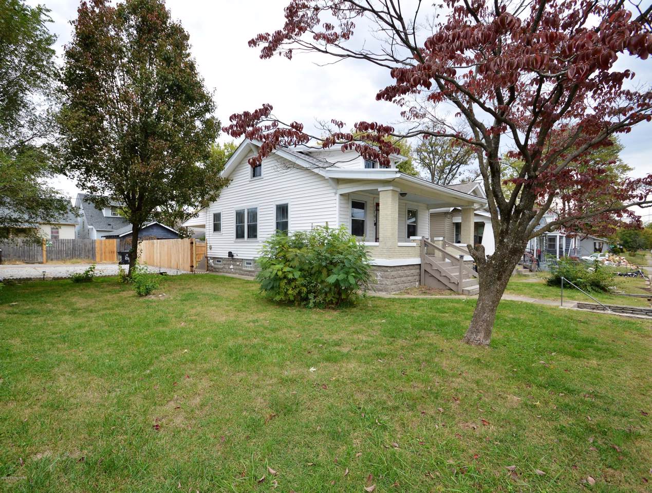109 Garrett St - Photo 1