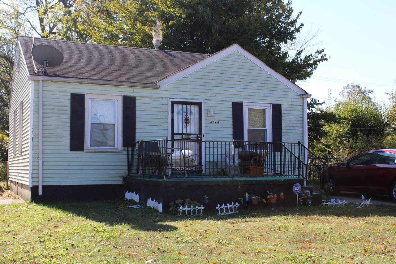 3024 Wyandotte Ave - Photo 1