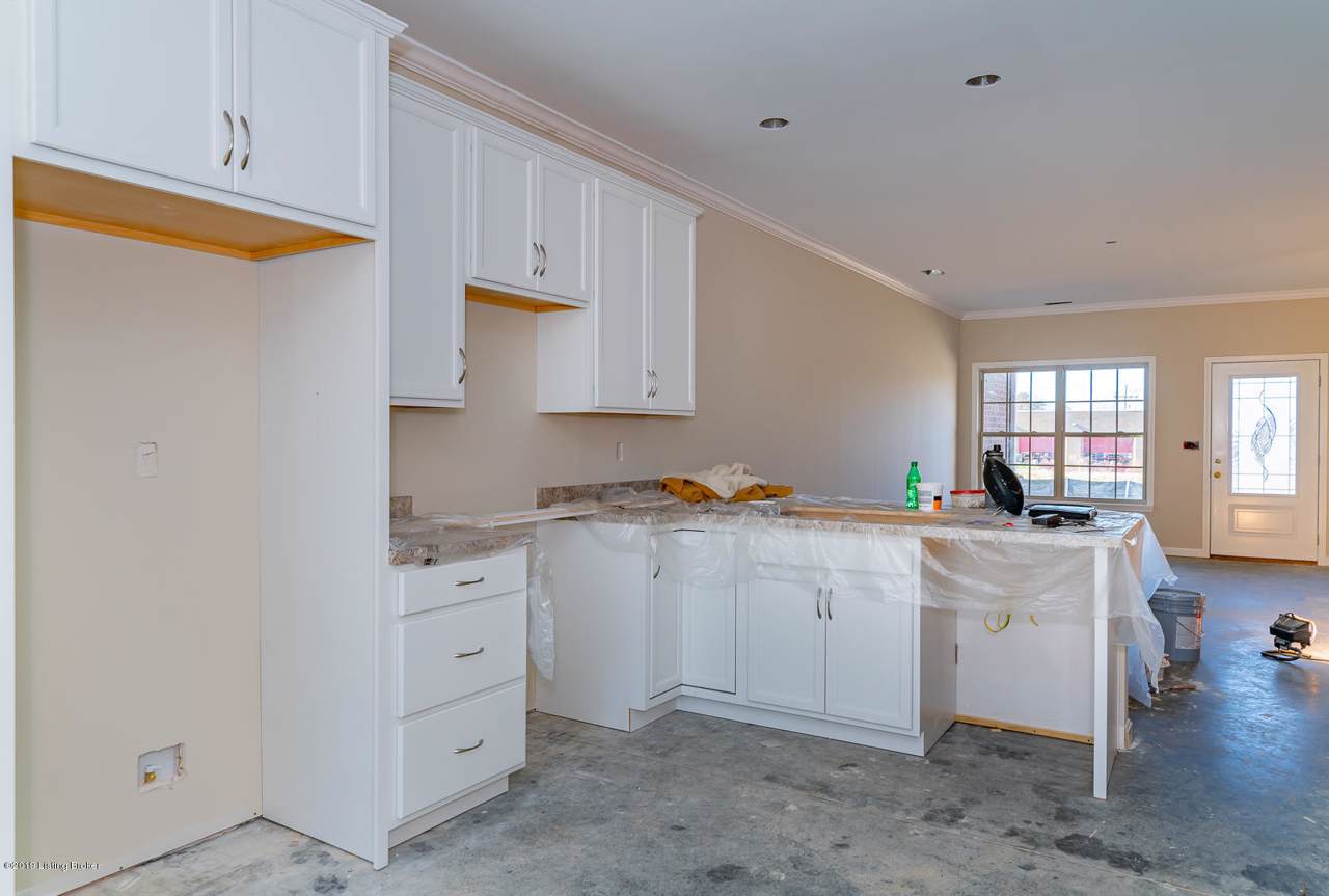 8 Delta Cir - Photo 1