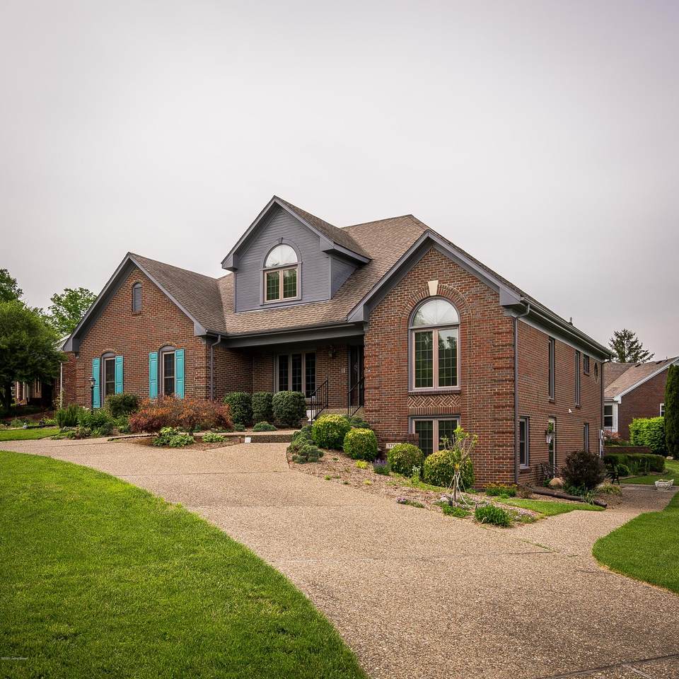1700 Parkridge Pkwy - Photo 1 1700 Parkridge Pkwy - Photo 1