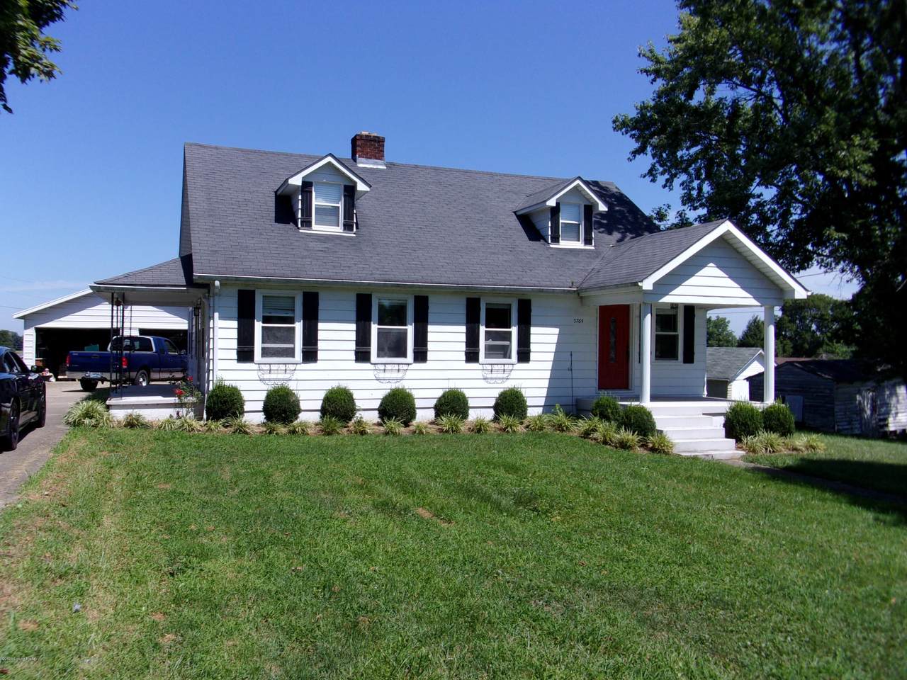 5764 Lawrenceburg Rd - Photo 1