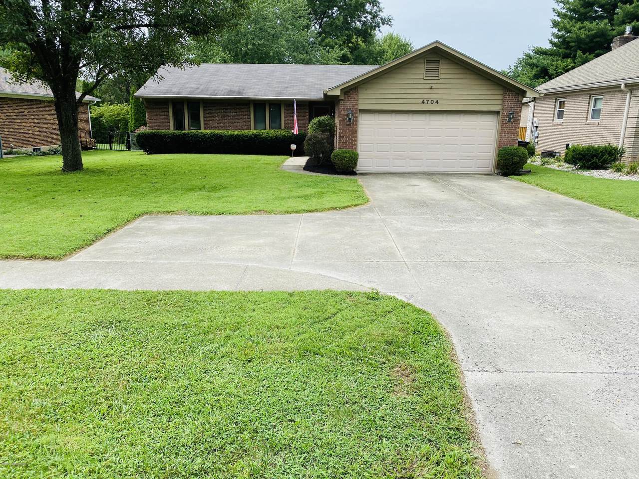 4704 Lowe Rd - Photo 1
