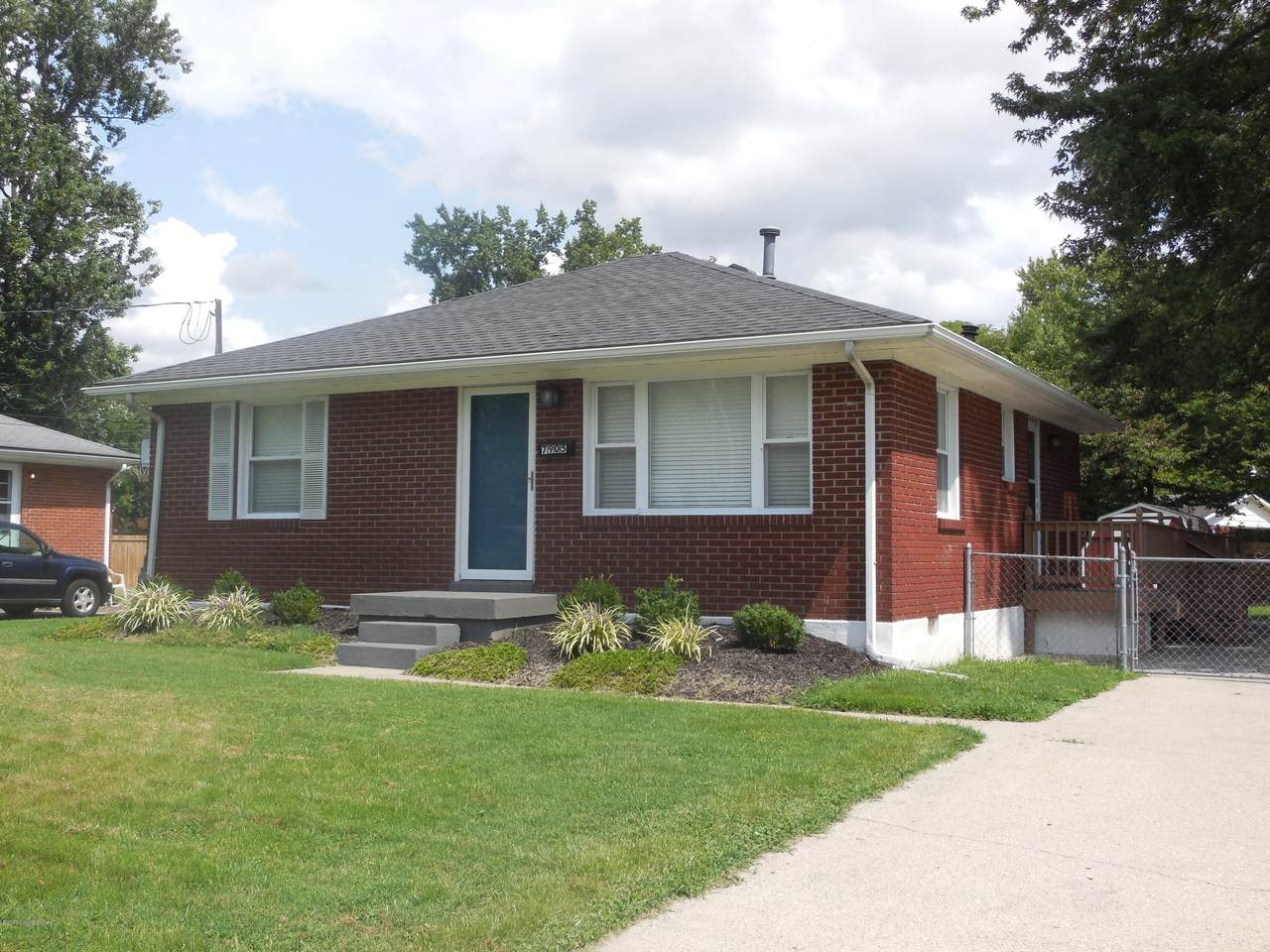 7905 Nancy Ln - Photo 1