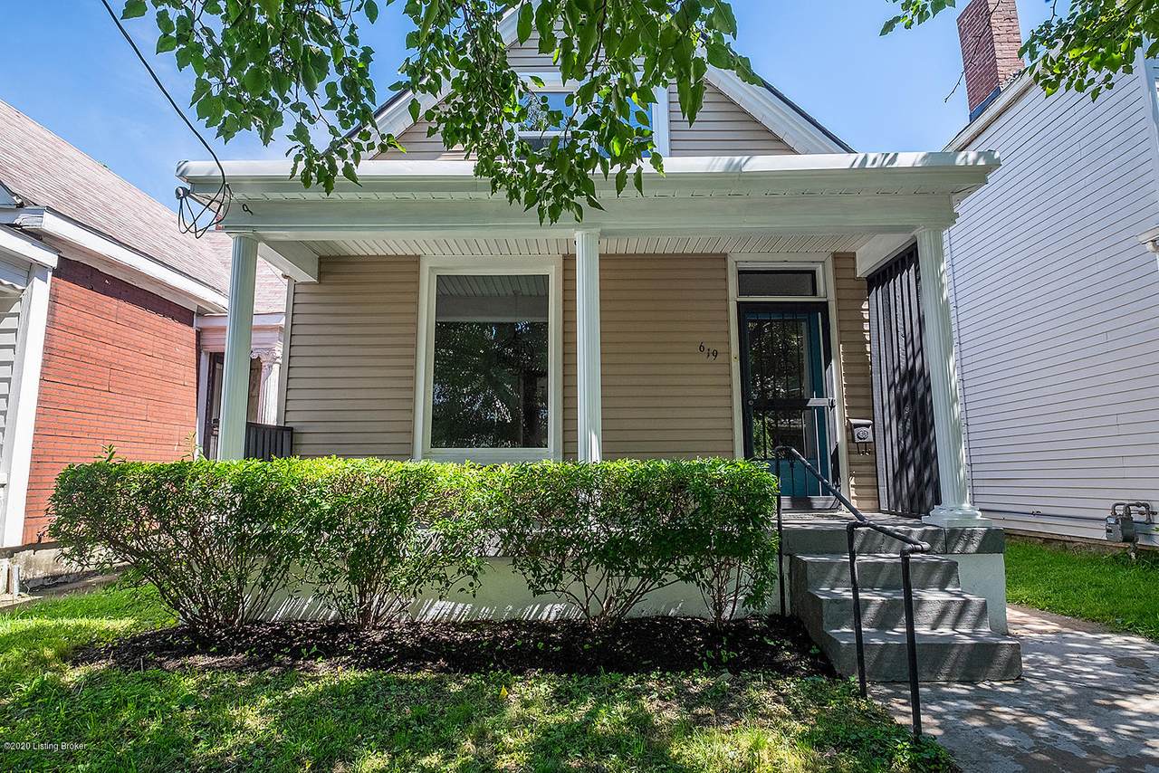619 Oak St - Photo 1
