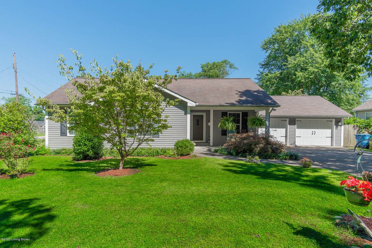 311 Chestnut Ave - Photo 1