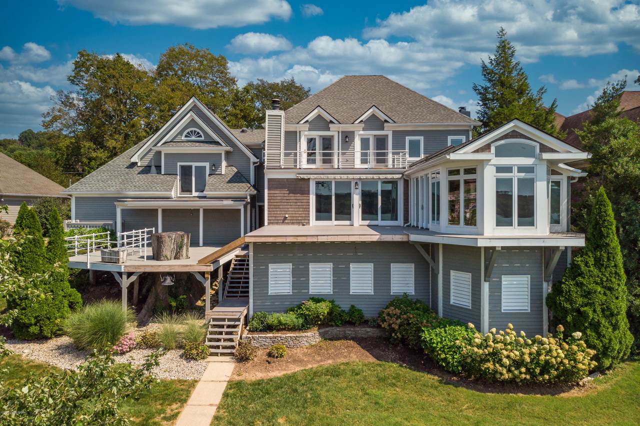 2404 Belknap Beach Rd - Photo 1