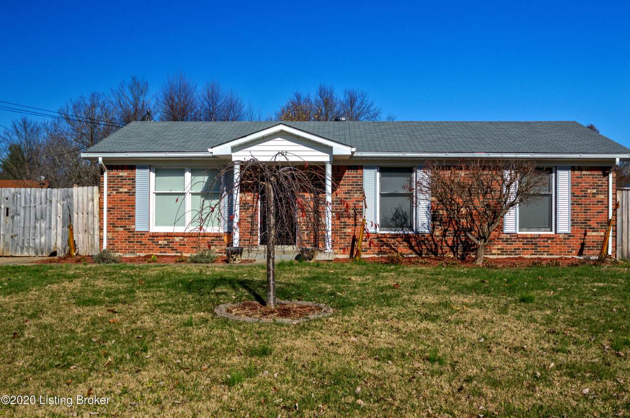 402 Dogwood Dr - Photo 1