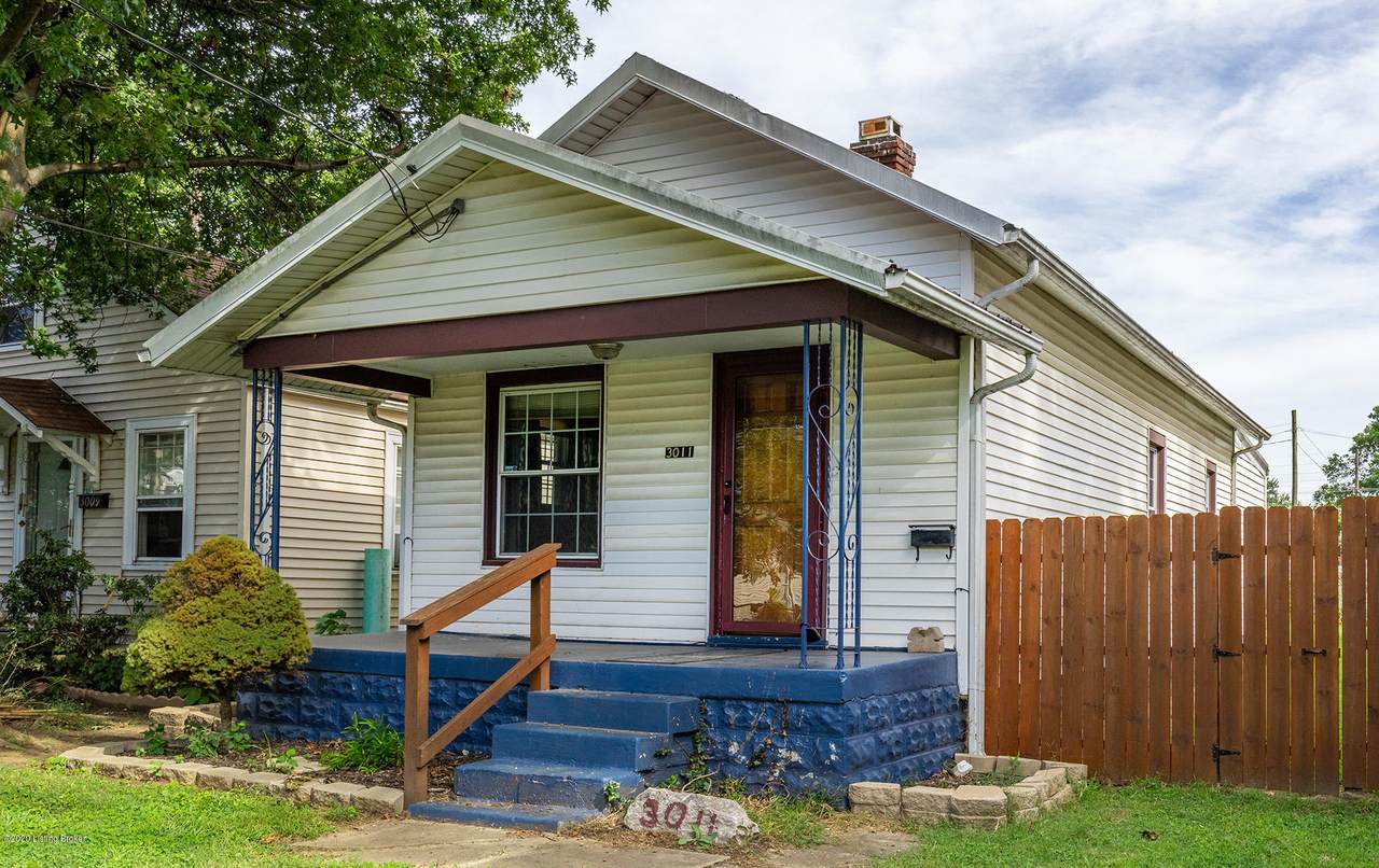 3011 Montana Ave - Photo 1
