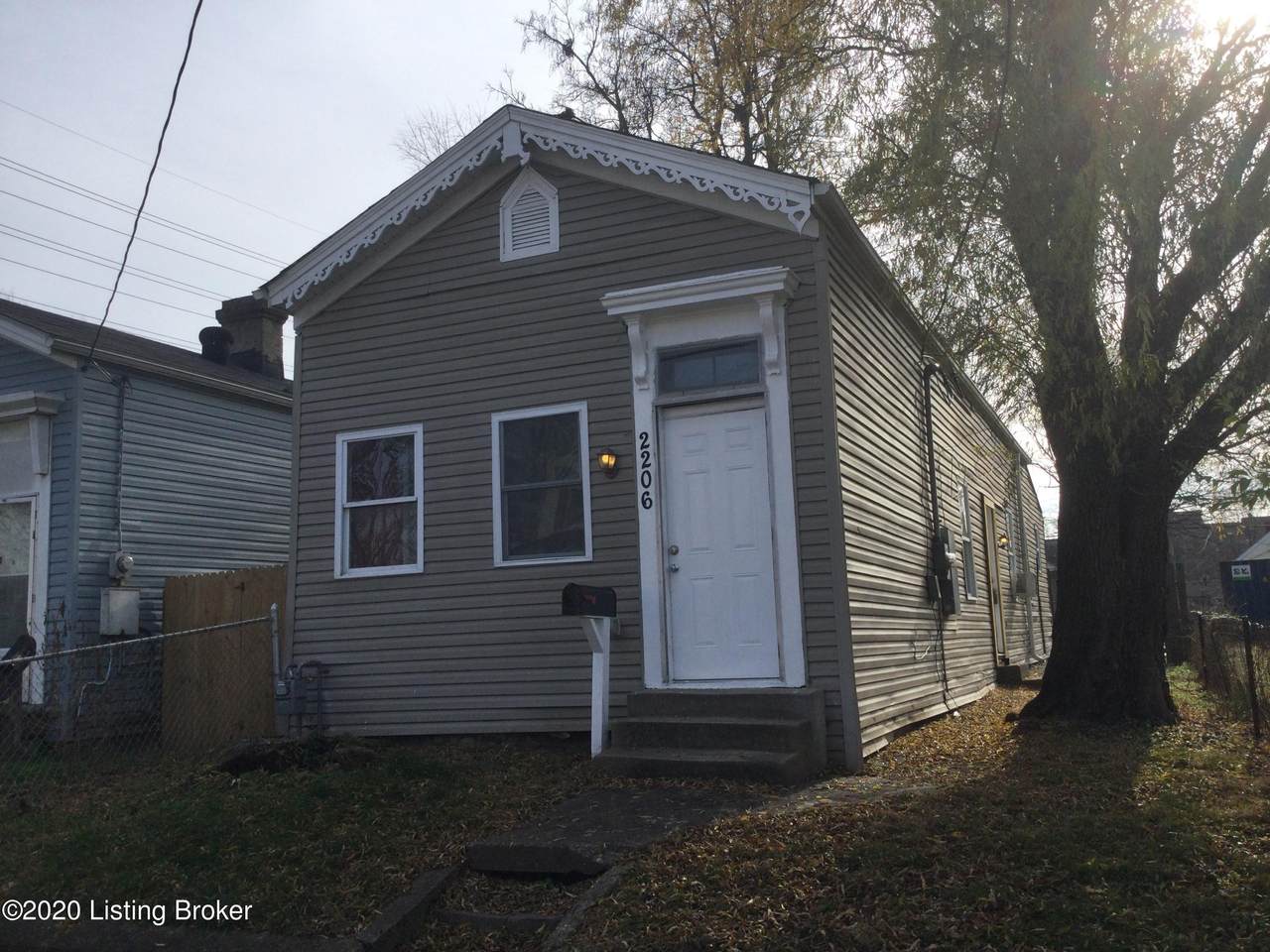 2206 Duncan St - Photo 1