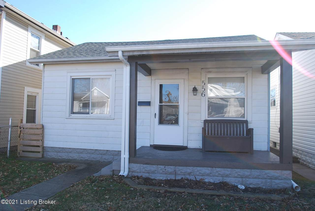 556 Wainwright Ave - Photo 1