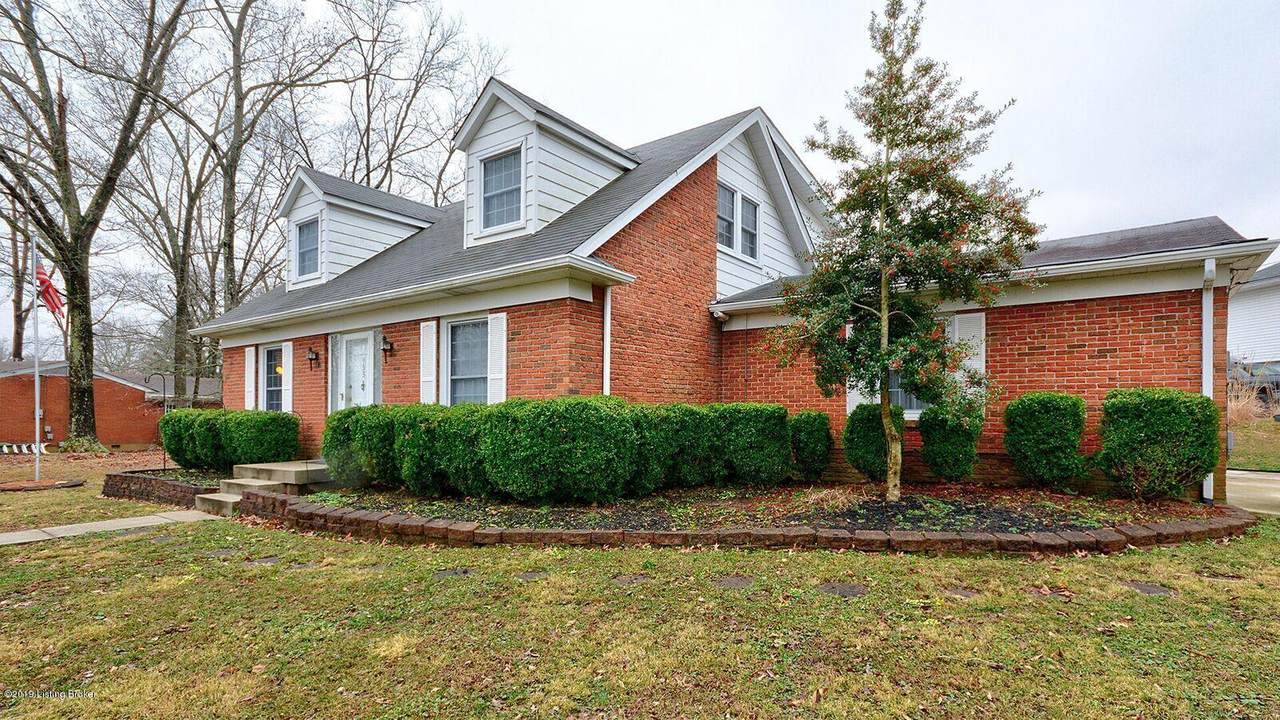 953 Lakeshore Pkwy - Photo 1