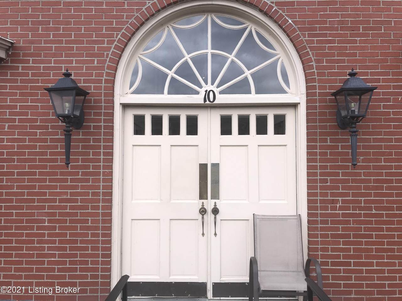 10 Dupont Way - Photo 1