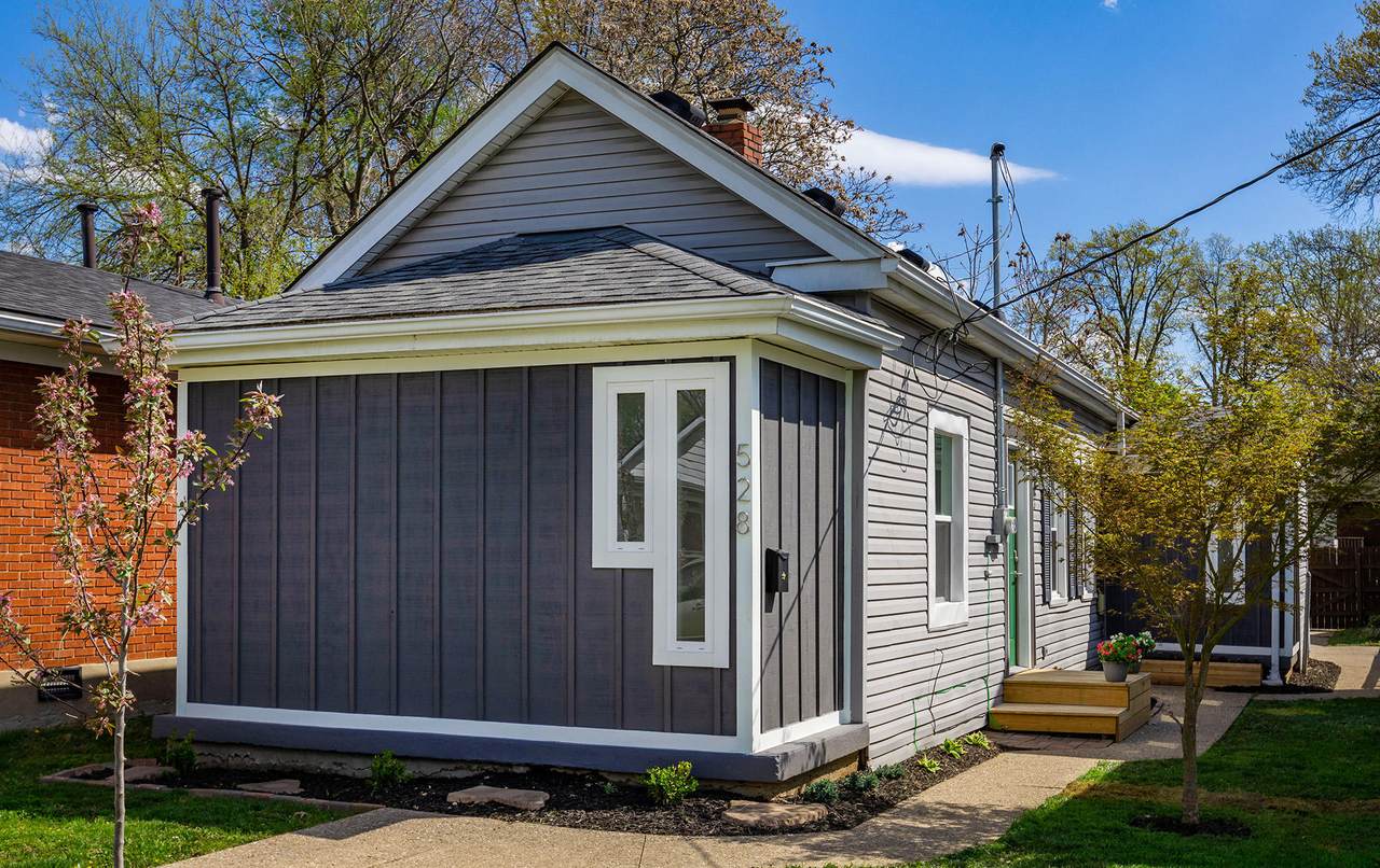 528 Wainwright Ave - Photo 1