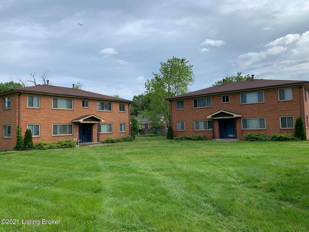 408 Clark Blvd - Photo 1