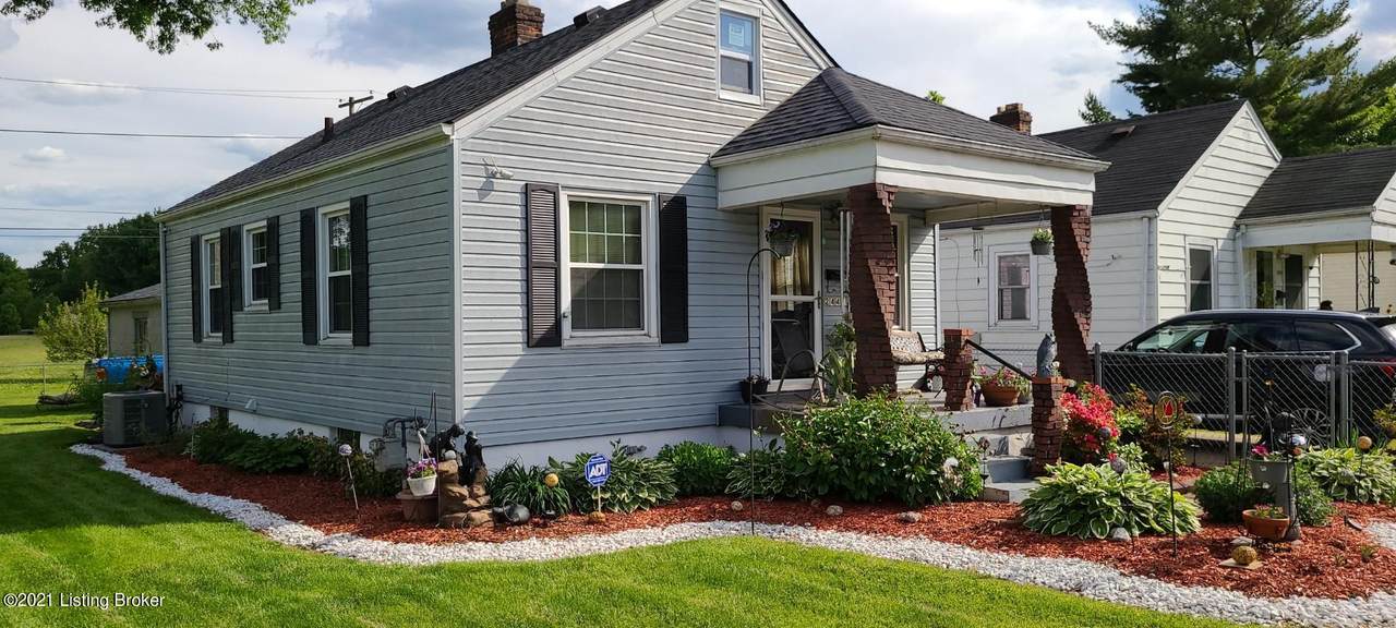 2441 Lindbergh Dr - Photo 1