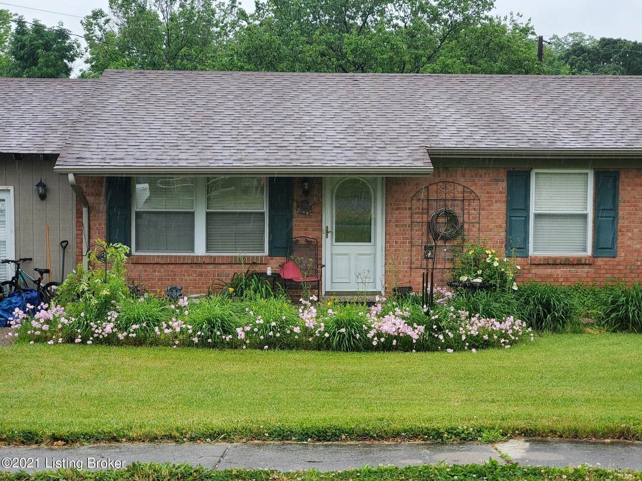 1303 Woodcreek Dr - Photo 1