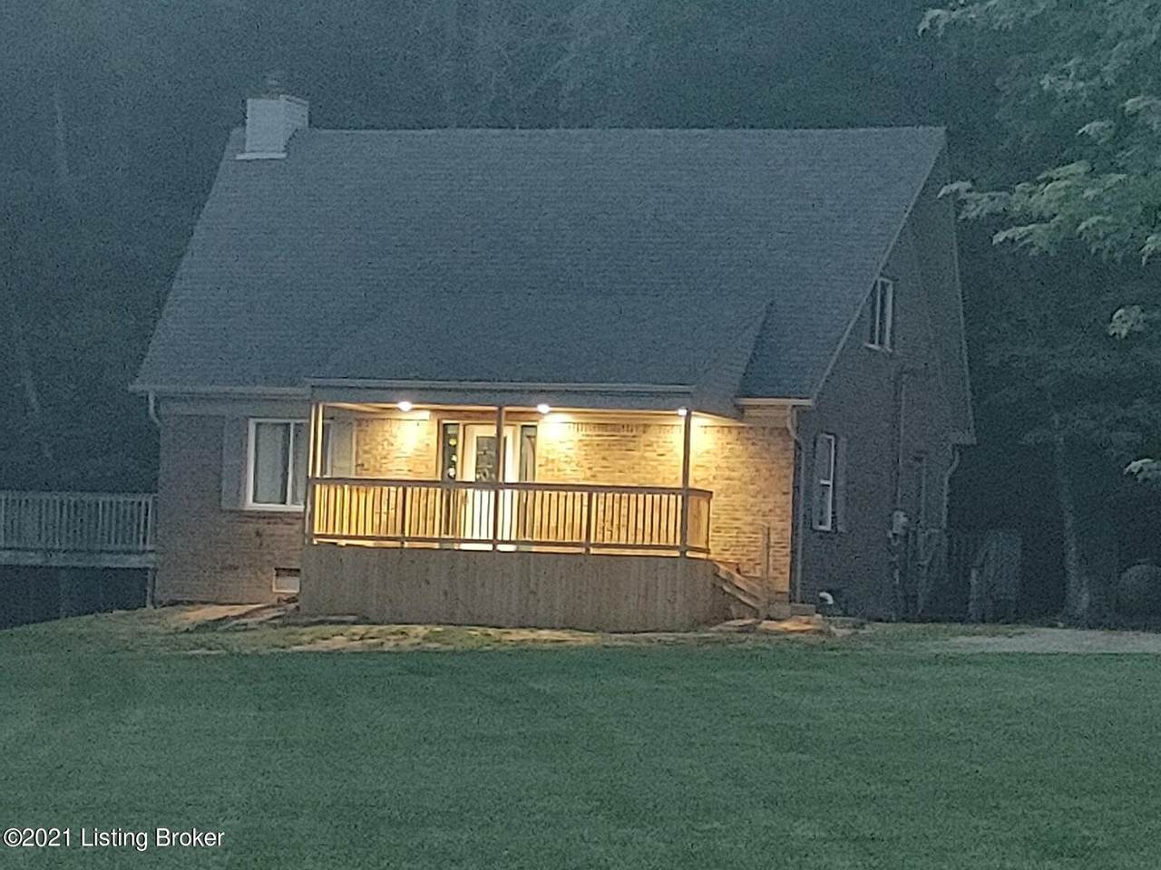 1613 Skyview Rd - Photo 1