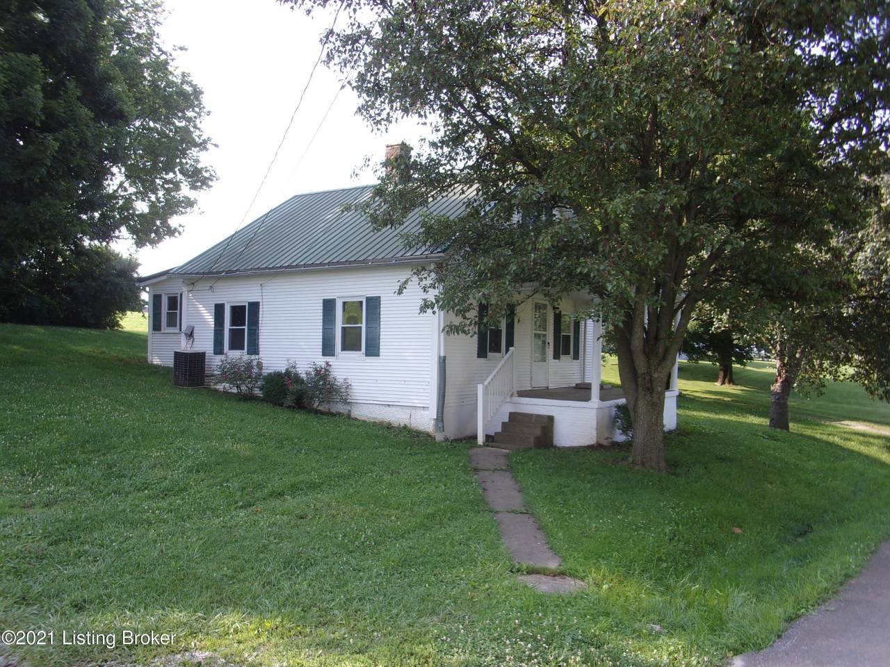 36 Nelson Ave - Photo 1