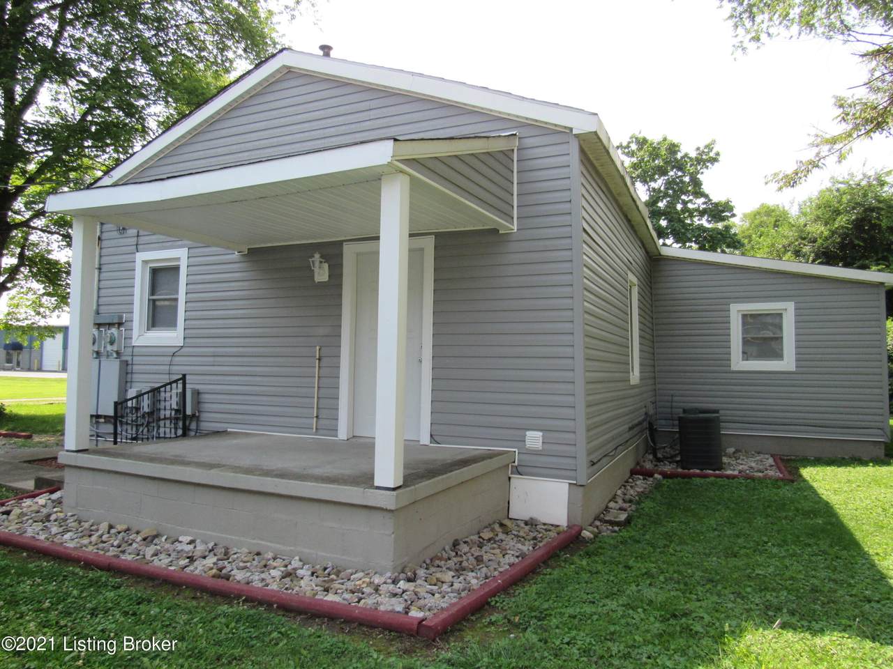 704 James Robinson Rd - Photo 1