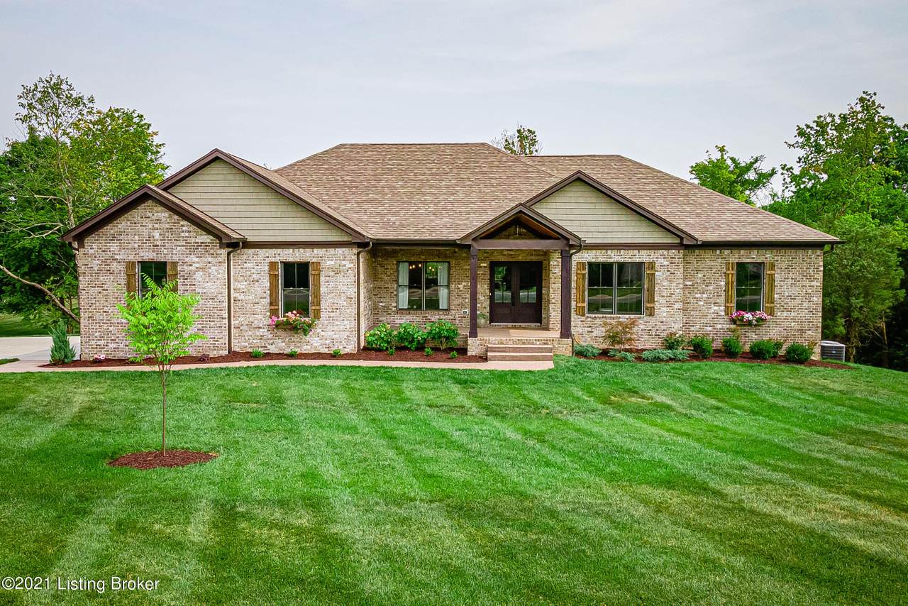 7385 Grand Oaks Dr - Photo 1