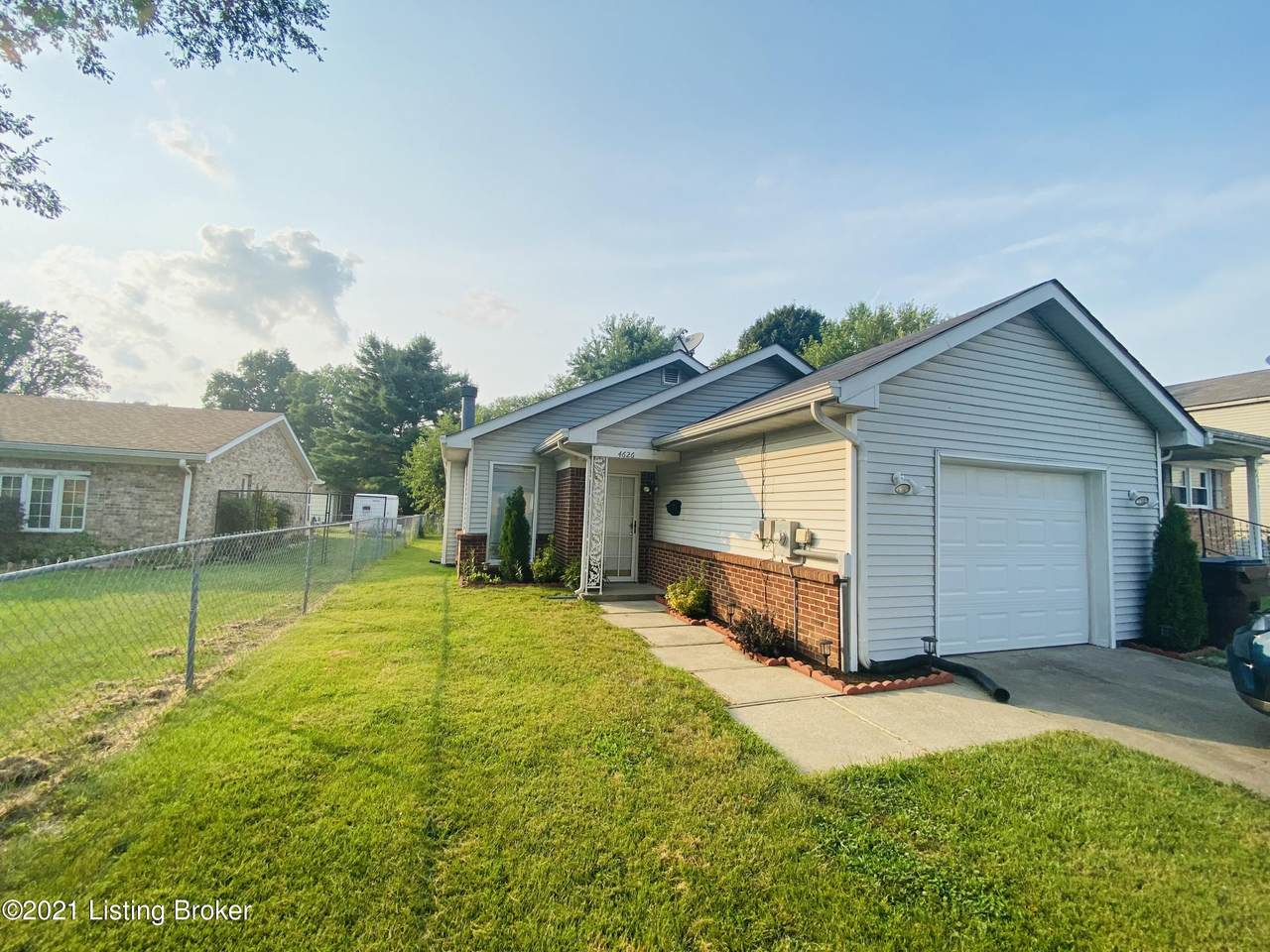 4626 Beechbrook Rd - Photo 1