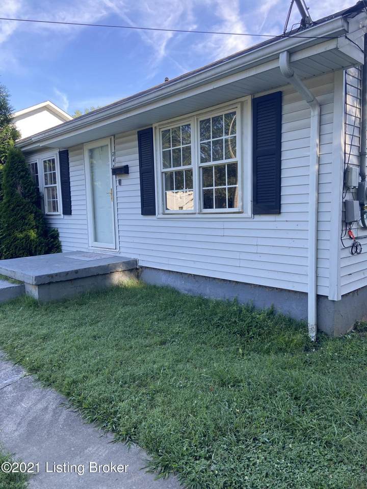 2405 Thomas Ave - Photo 1