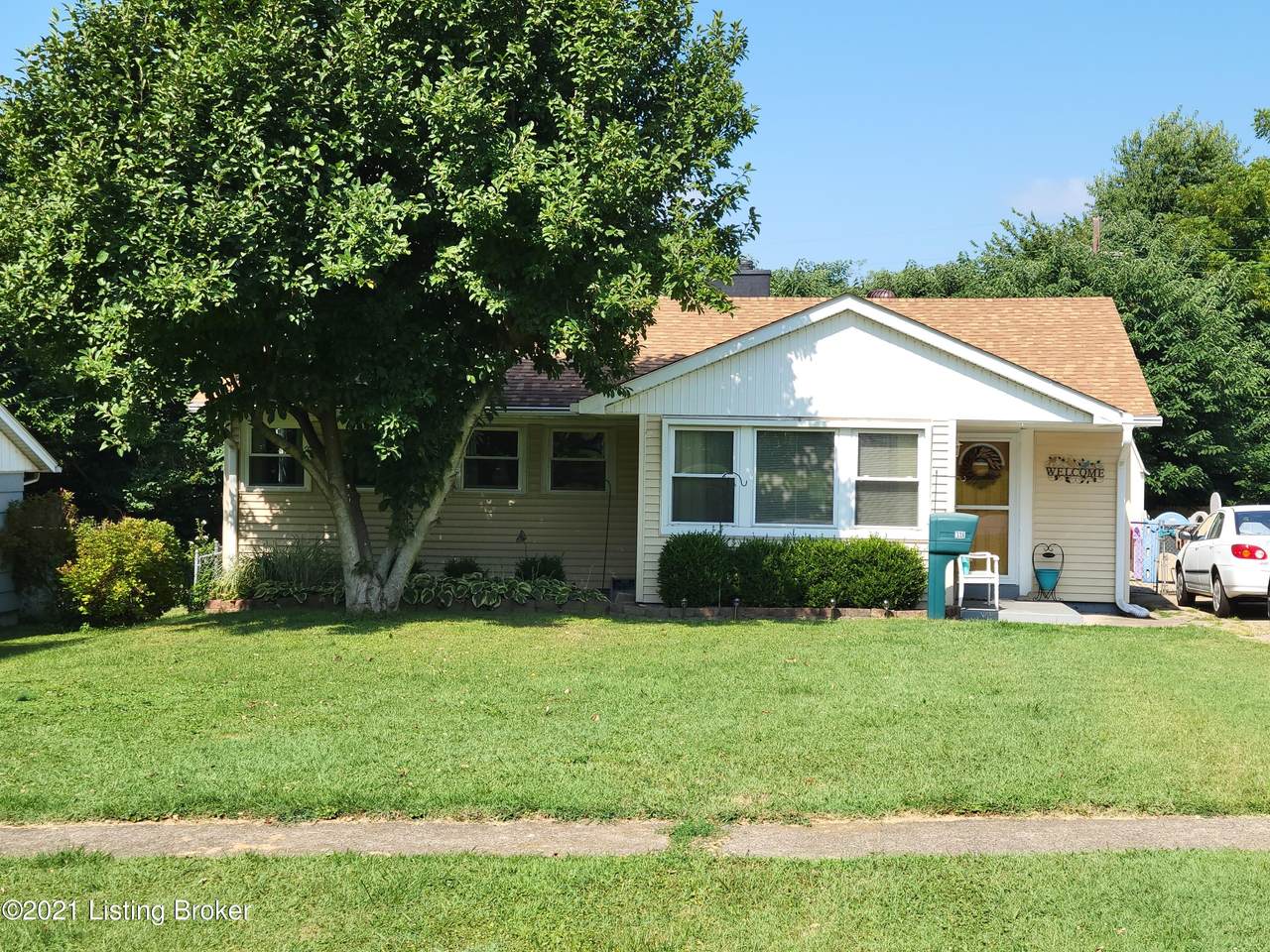 318 Welburn Dr - Photo 1