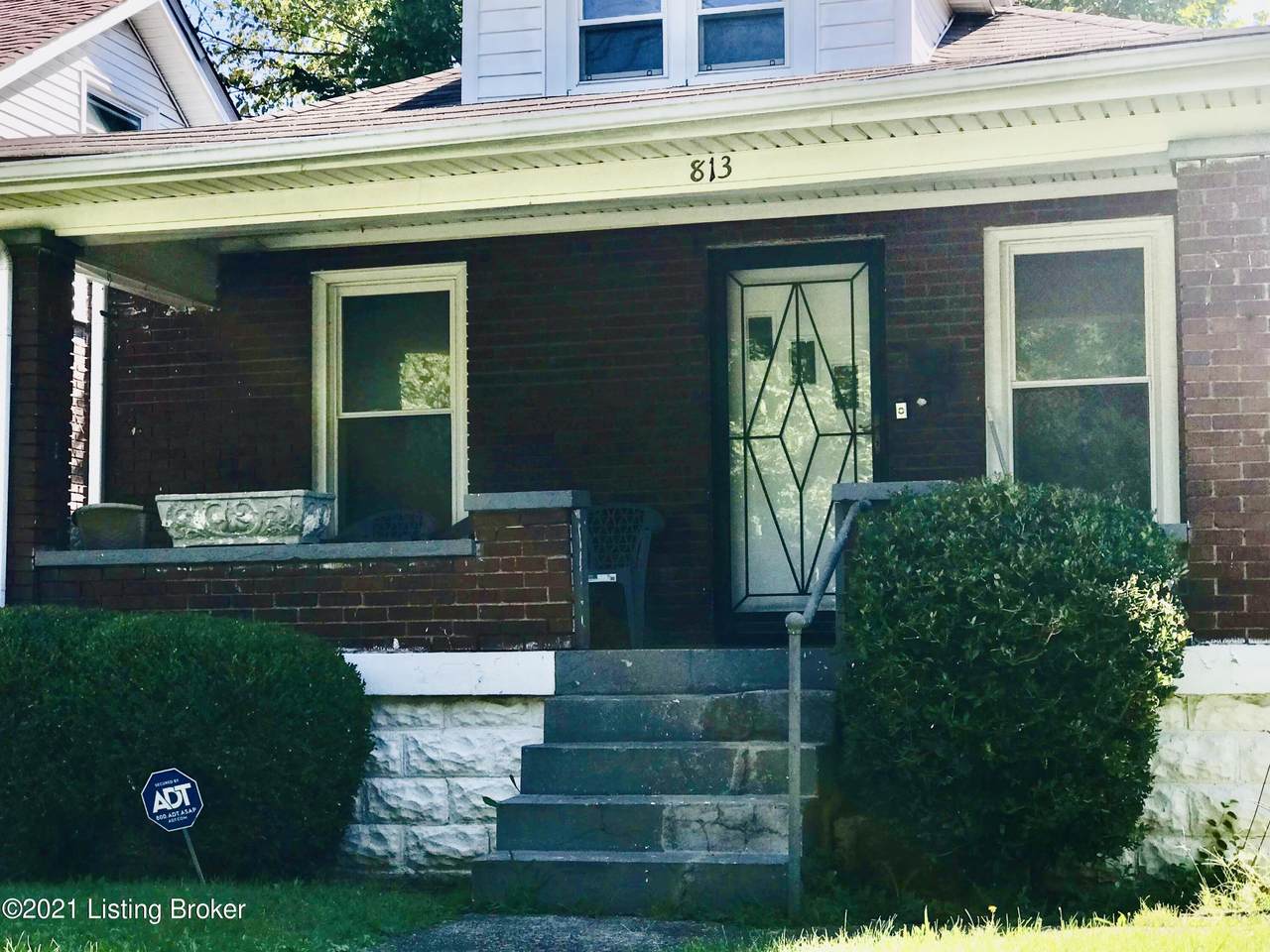 813 40th St - Photo 1