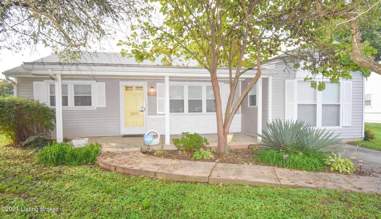 13608 Tennis Blvd - Photo 1