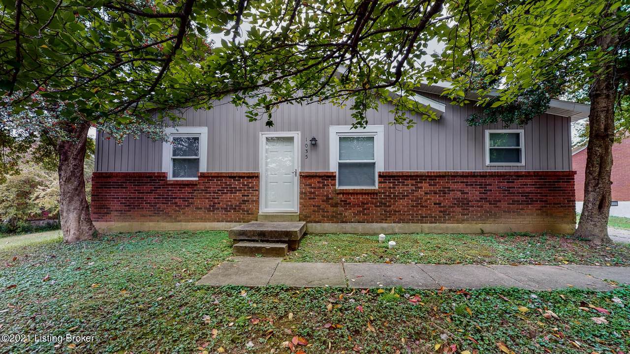 1035 Greenway Dr - Photo 1