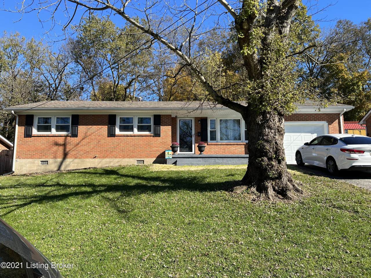 338 Senate Dr - Photo 1