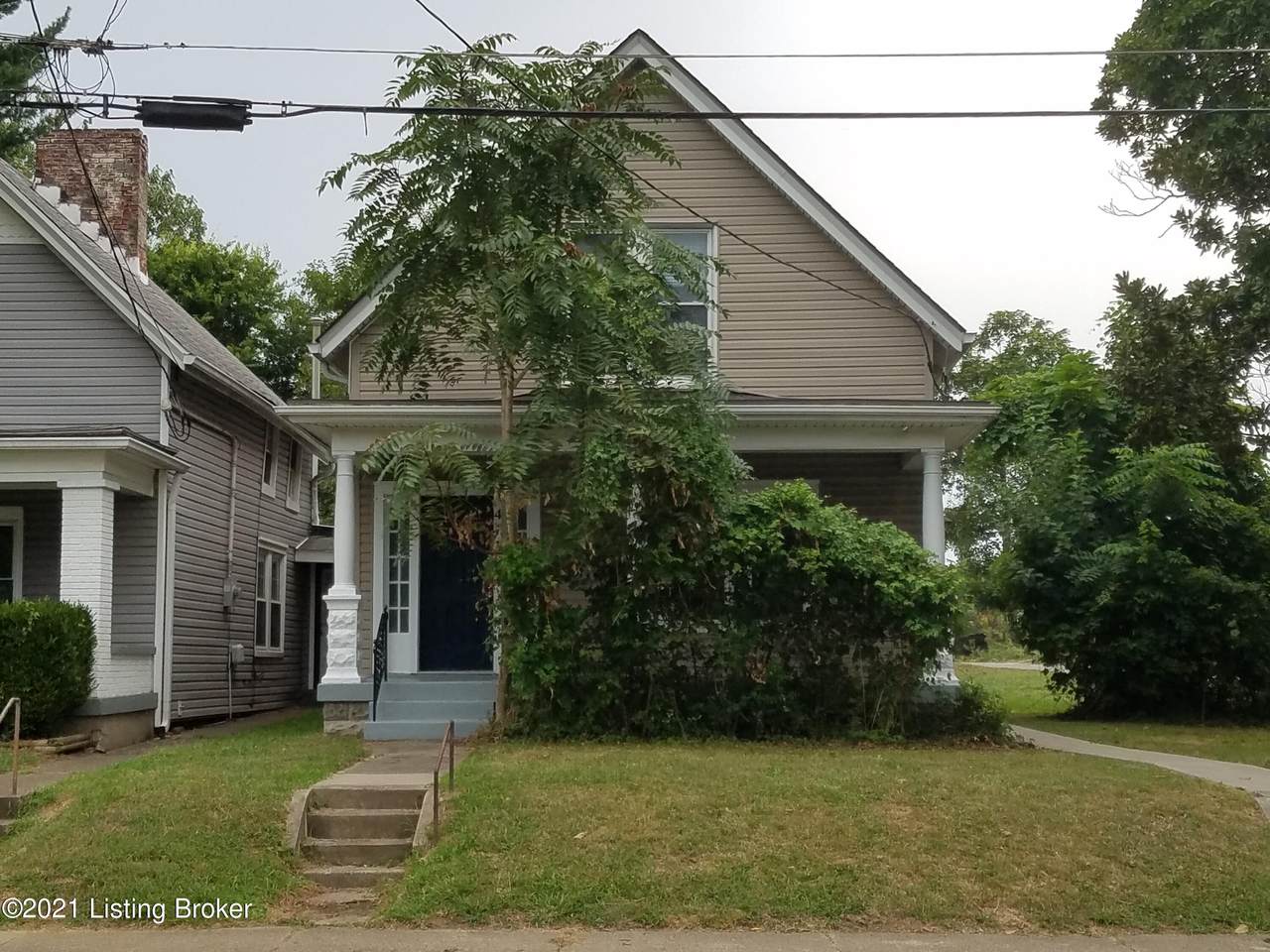 471 Brandeis Ave - Photo 1