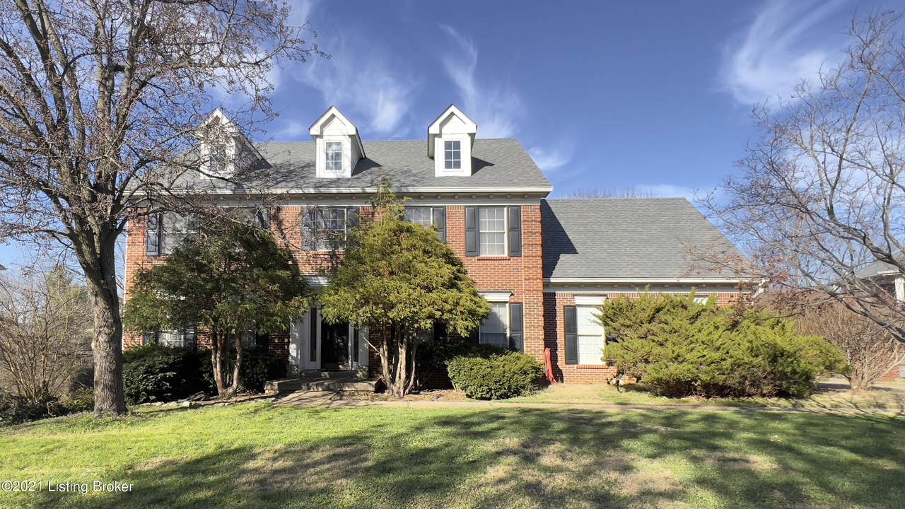9323 Springbrooke Cir - Photo 1